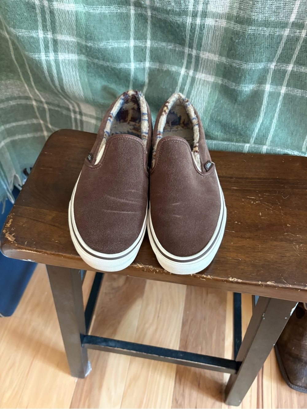 Vans women’s suede and southwest Sherpa lined slip one